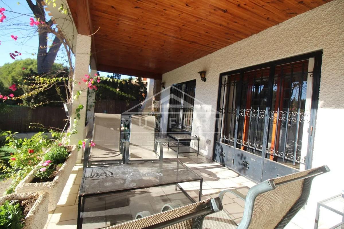 Sale of independent chalet in Barrio Lomas de Cabo Roig-Los Dolses, Orihuela
 photo 5