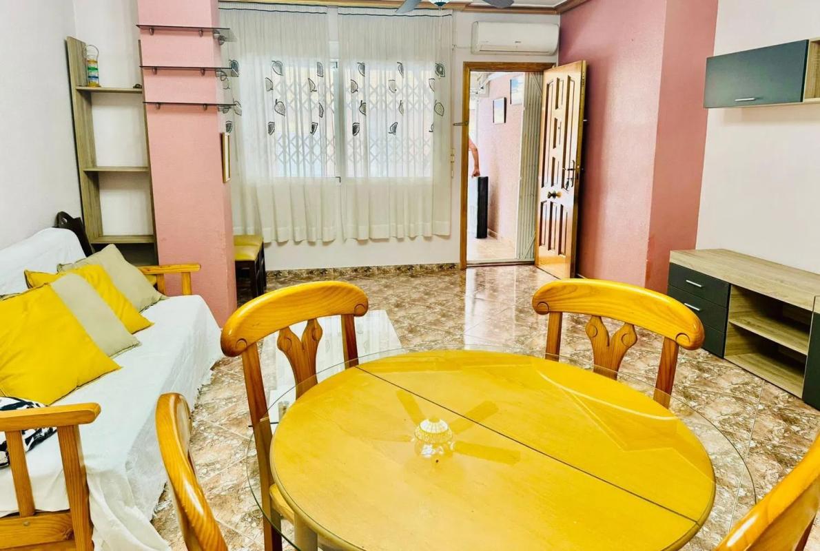 Sale of apartment in Calle Goleta, 18, Torrevieja
photo 5