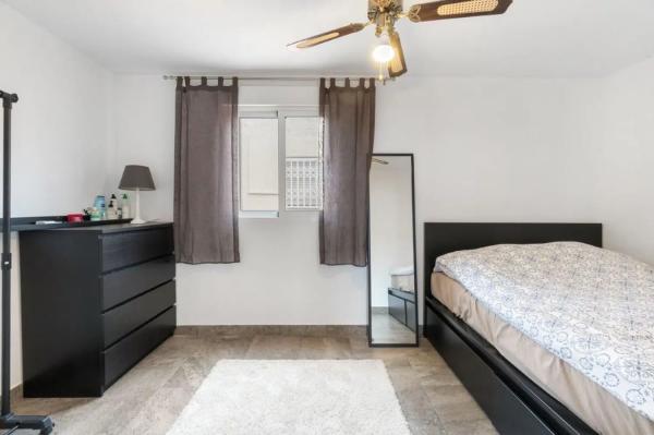 Duplex for sale in Calle Rembrandt, Torrevieja photo 1
