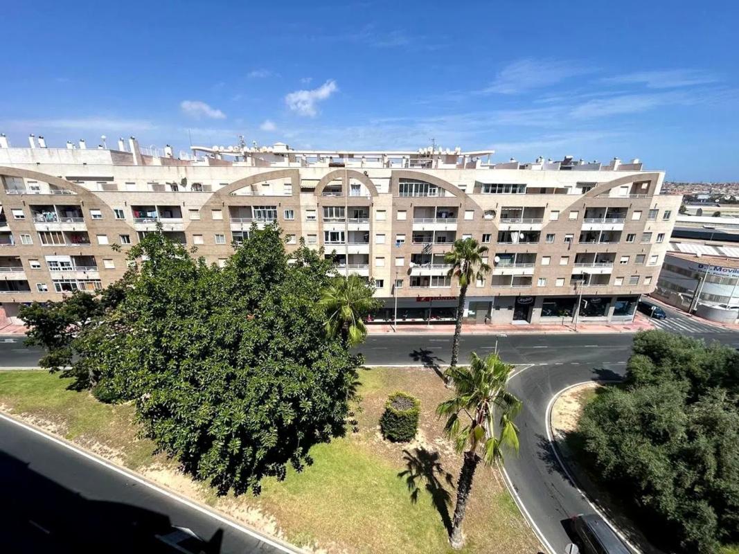 Penthouse sale in  Calle d Manuel Martinez Guirao, Torrevieja photo 3