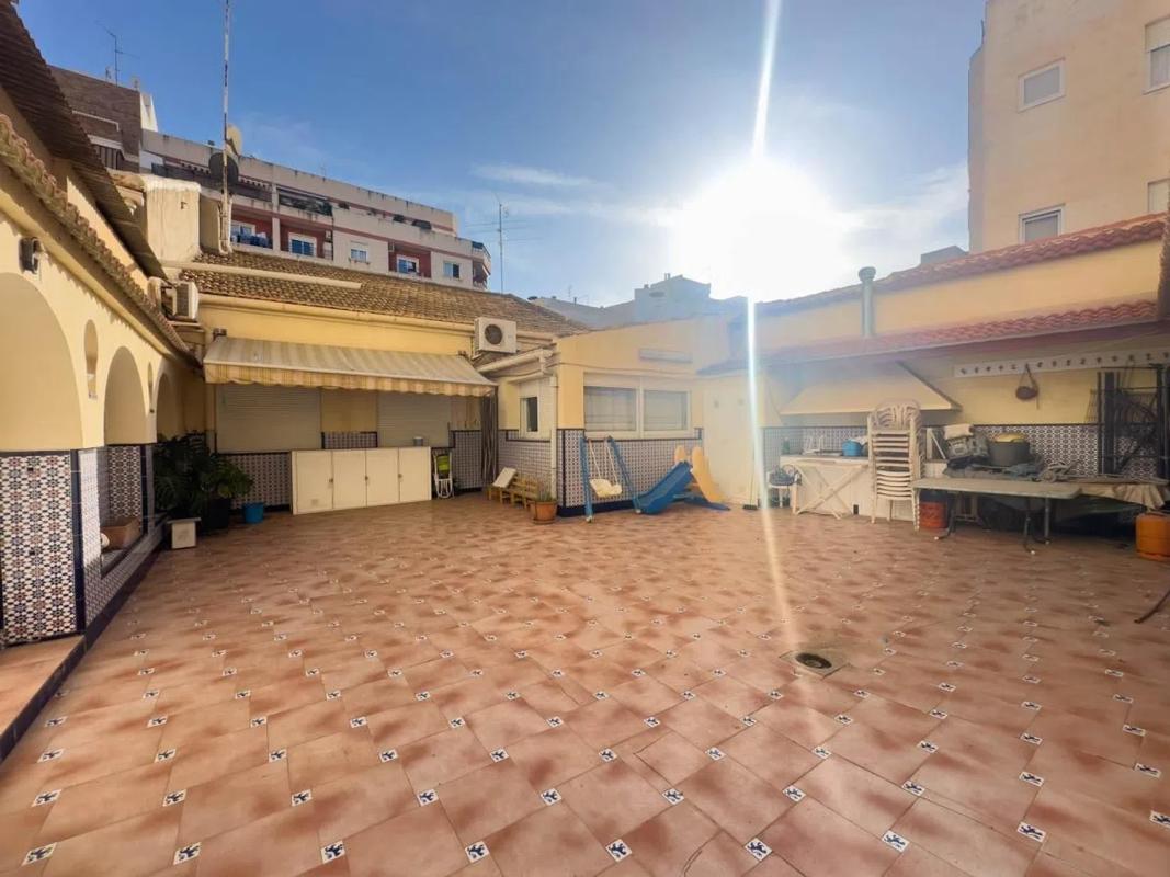 Properties for sale and rent in Spain photo 3