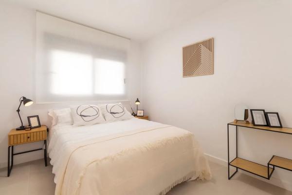Wolnostojąca willa na sprzedaż w  Calle Strauss, Torrevieja photo 4