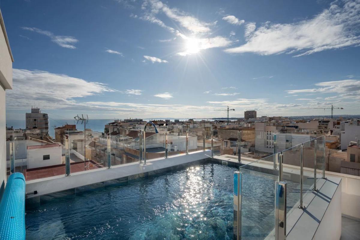 Sale of apartment in Calle Ramón Gallud, Torrevieja
 photo 4