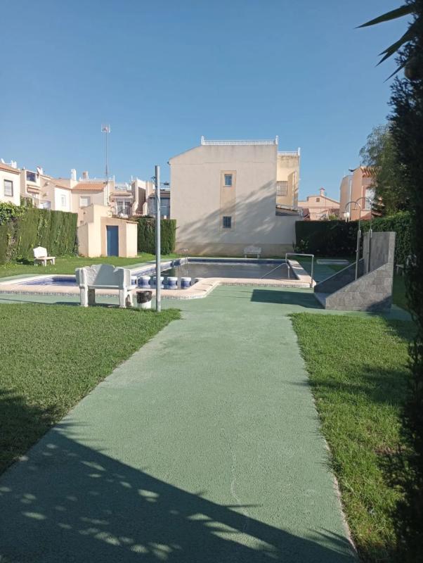Venta de piso en Calle Marisa Ruso López, Torrevieja
 photo 5