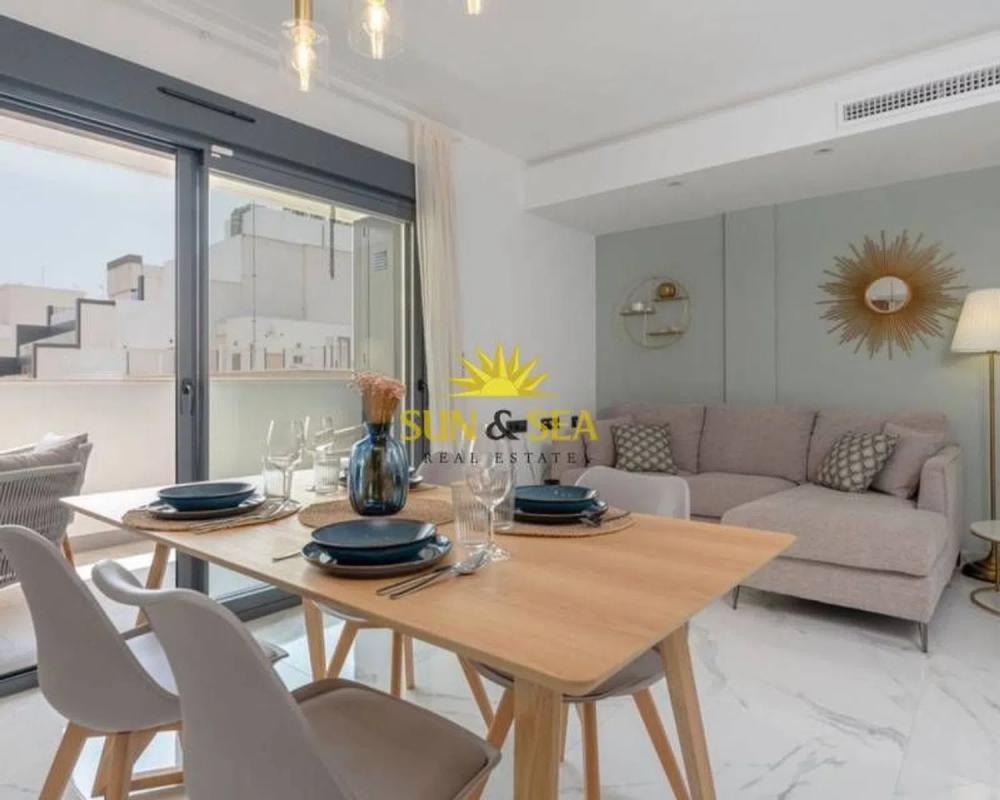 Sale of apartment in Barrio Centro - Muelle Pesquero, Torrevieja
photo 1