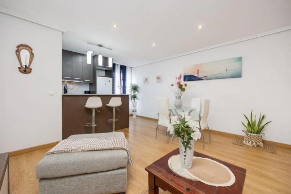 Piso en venta en  Calle Joven Pura, 10, Torrevieja photo 1