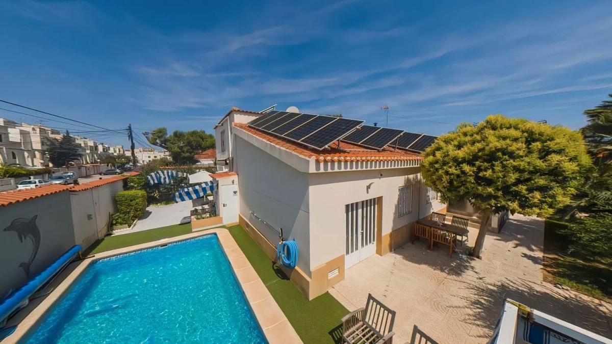 Properties for sale and rent in Spain photo 2