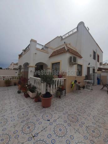 Duplex for sale in Calle Jorge Manrique, 41, Torrevieja photo 1