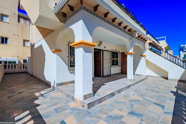 Chalet adosado en calle Alamo s/n photo 4