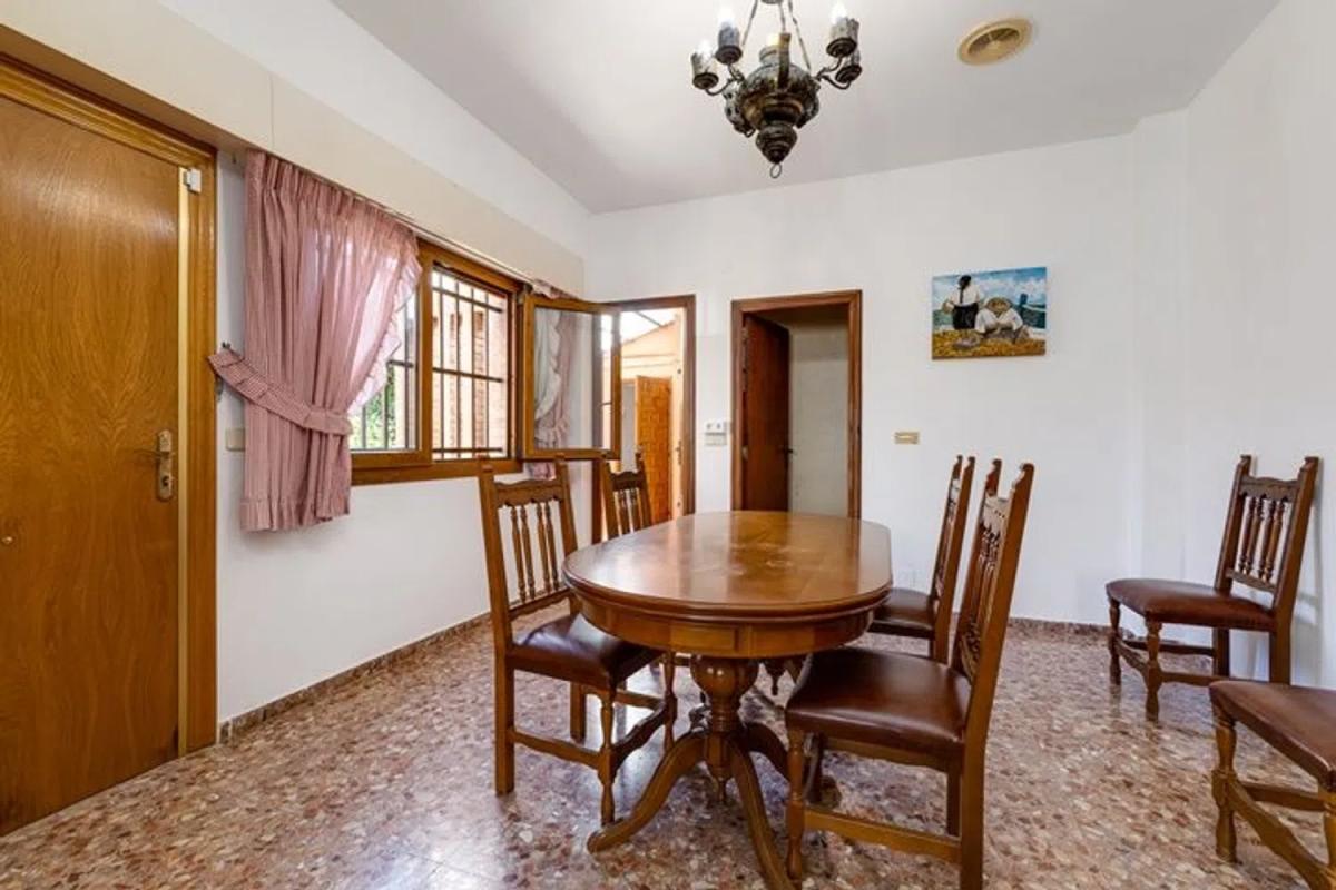 Properties for sale and rent in Spain photo 4