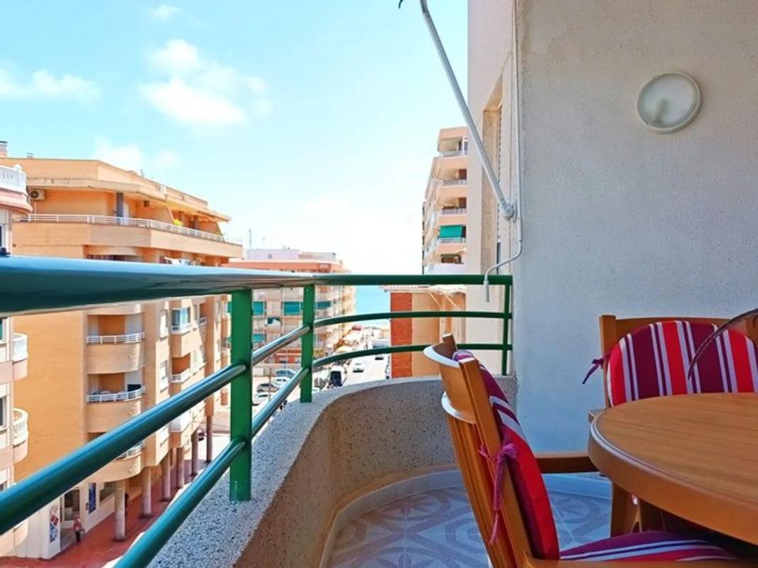 Venta de piso en Avenida Virgen del Carmen, Torrevieja
photo 4