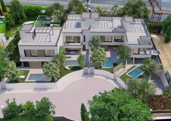 Chalet adosado en Calle Pilar de Andrade. 23 -, 25, El Plantío, Madrid thumbnail 1
