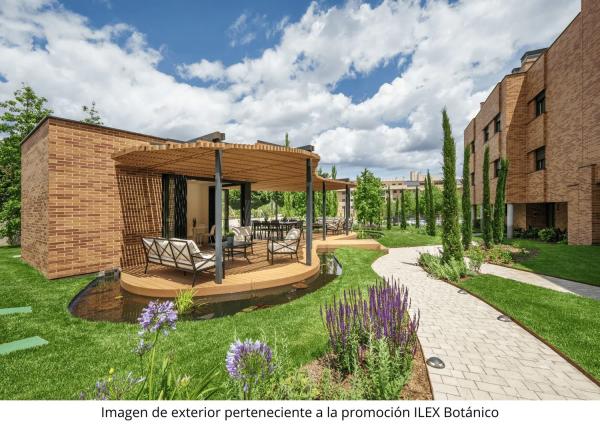 Chalet adosado en venta en  Calle del Alto de Marmota, 34 , Colmenar Viejo photo 1