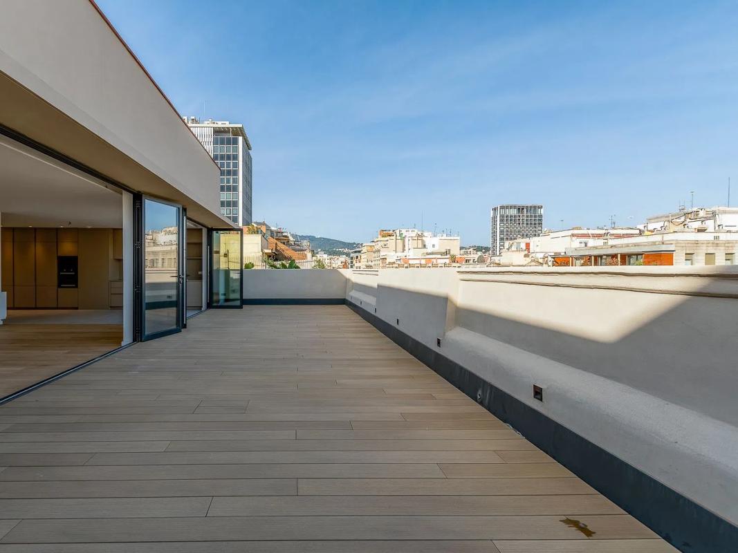 New construction Rambla Catalunya in Barcelona photo 4