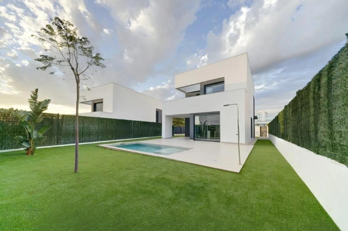 Obra nueva GOLF 11 en Bétera (Revista) photo 1