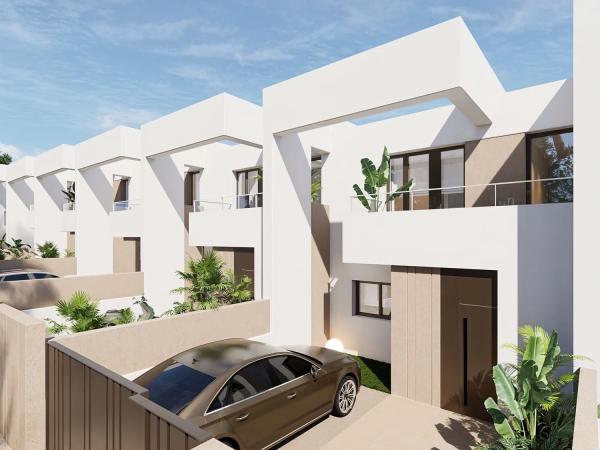 Chalet adosado en venta en Avenida Castillo de Monteagudo s/n , Murcia thumbnail 2