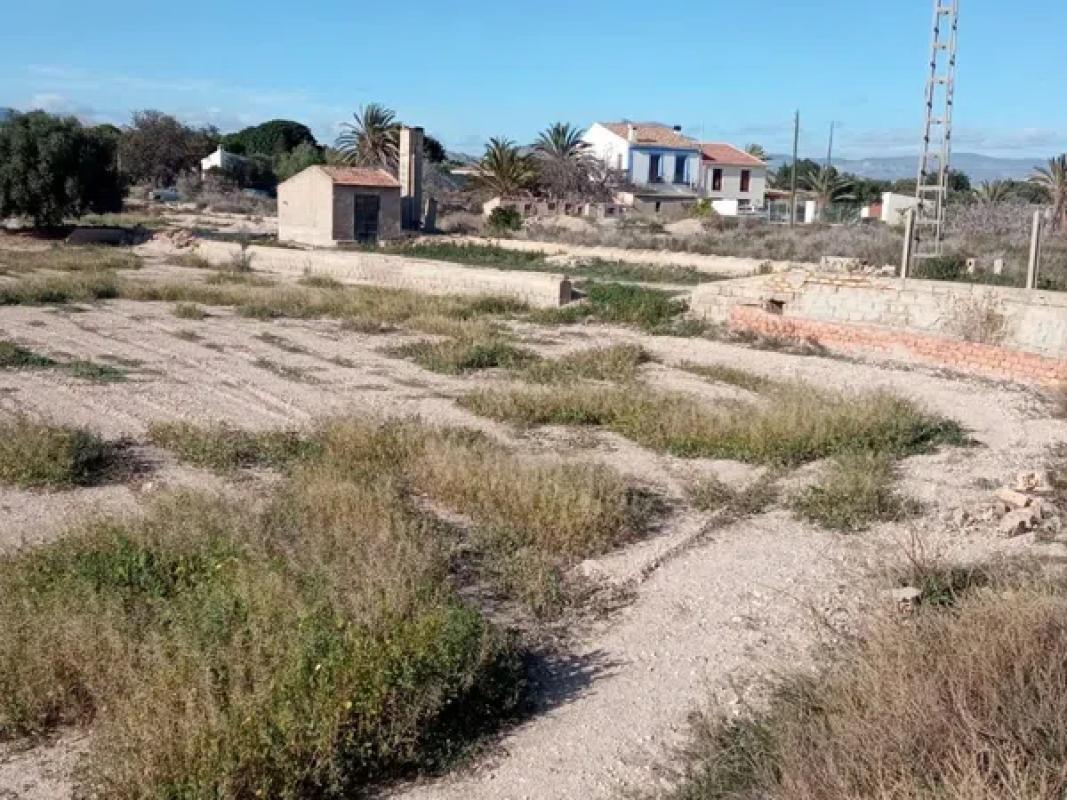 Terreno en venta en Mutxamel, Alicante photo 2