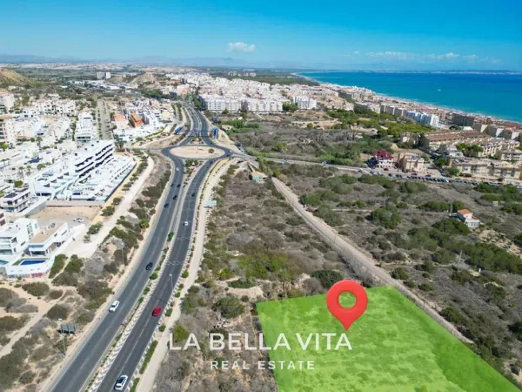 Terreno en venta en Guardamar del Segura, Alicante photo 4