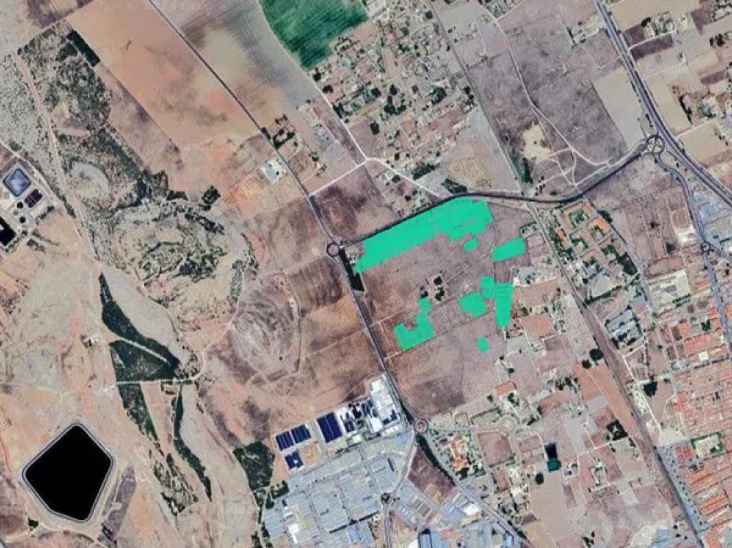 Terreno en venta en Villena, Alicante photo 1
