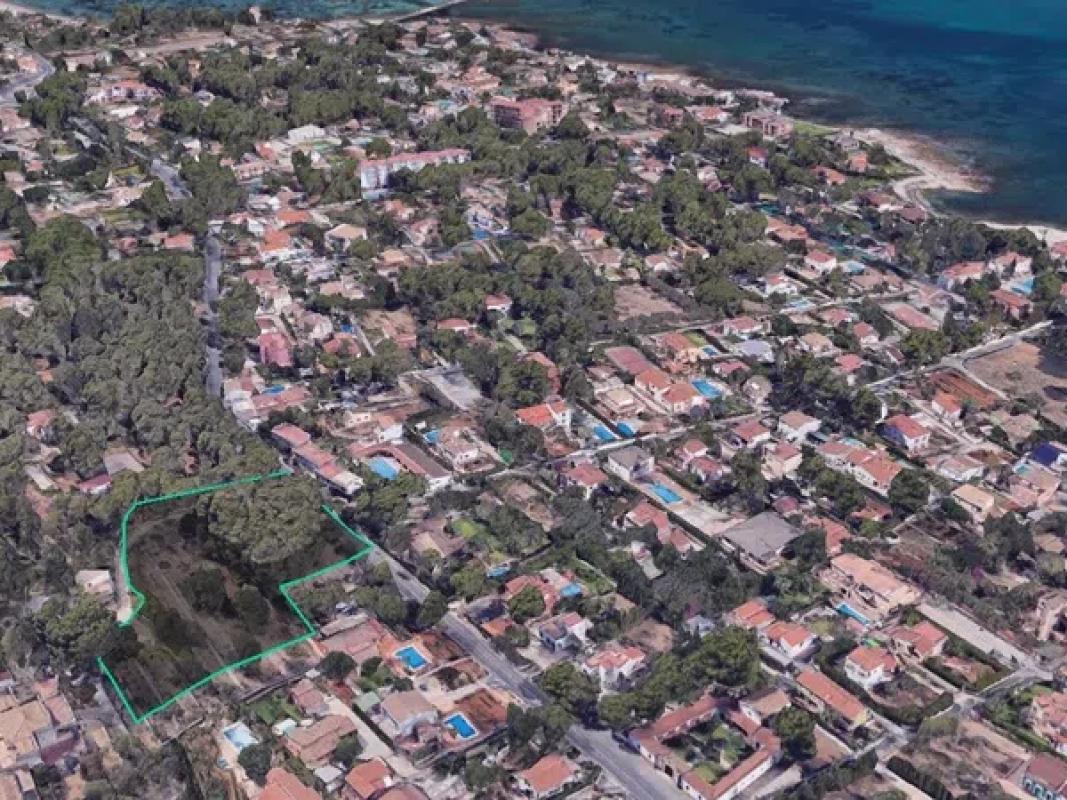 Terreno en venta en Denia, Alicante photo 3