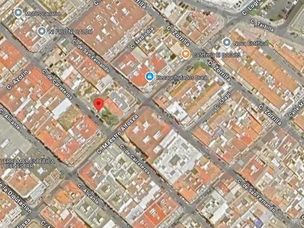 Terreno en calle Carreters photo