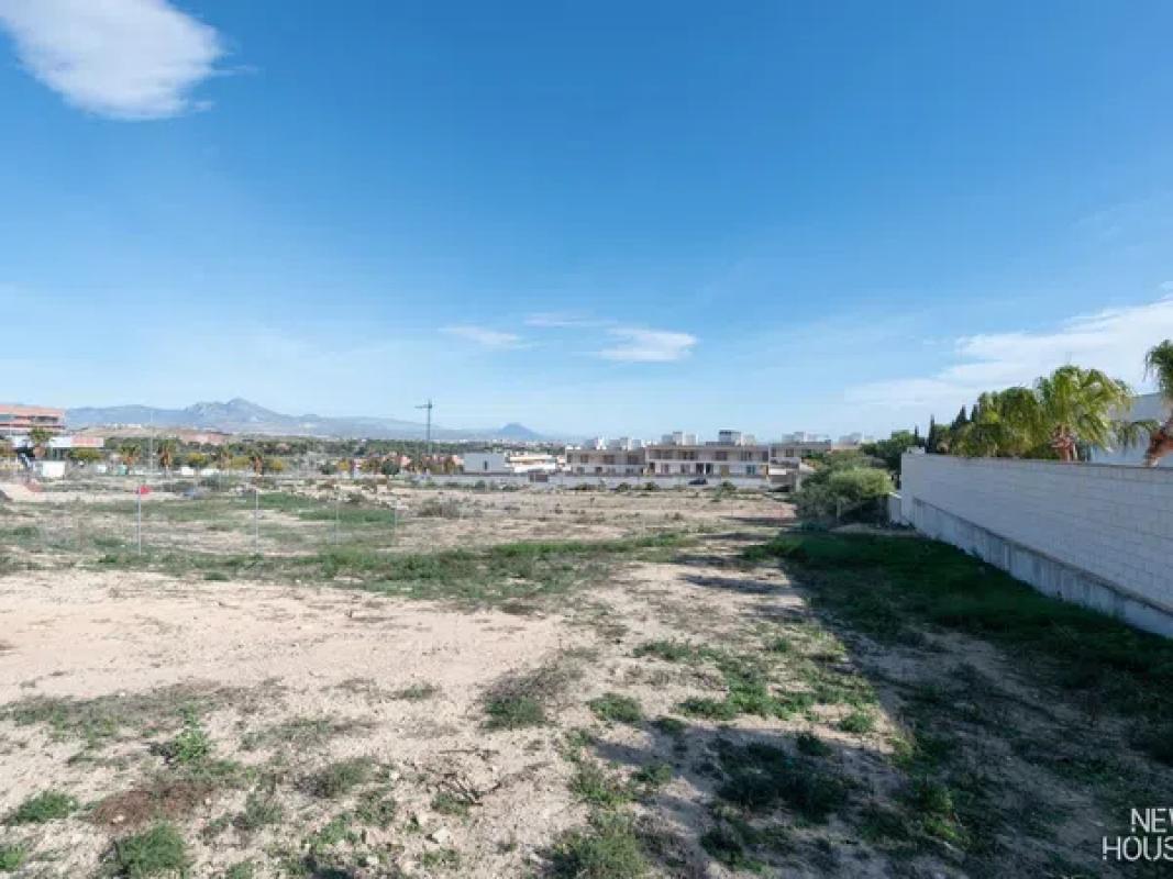 Terreno en venta en Alicante / Alacant, Alicante photo 4