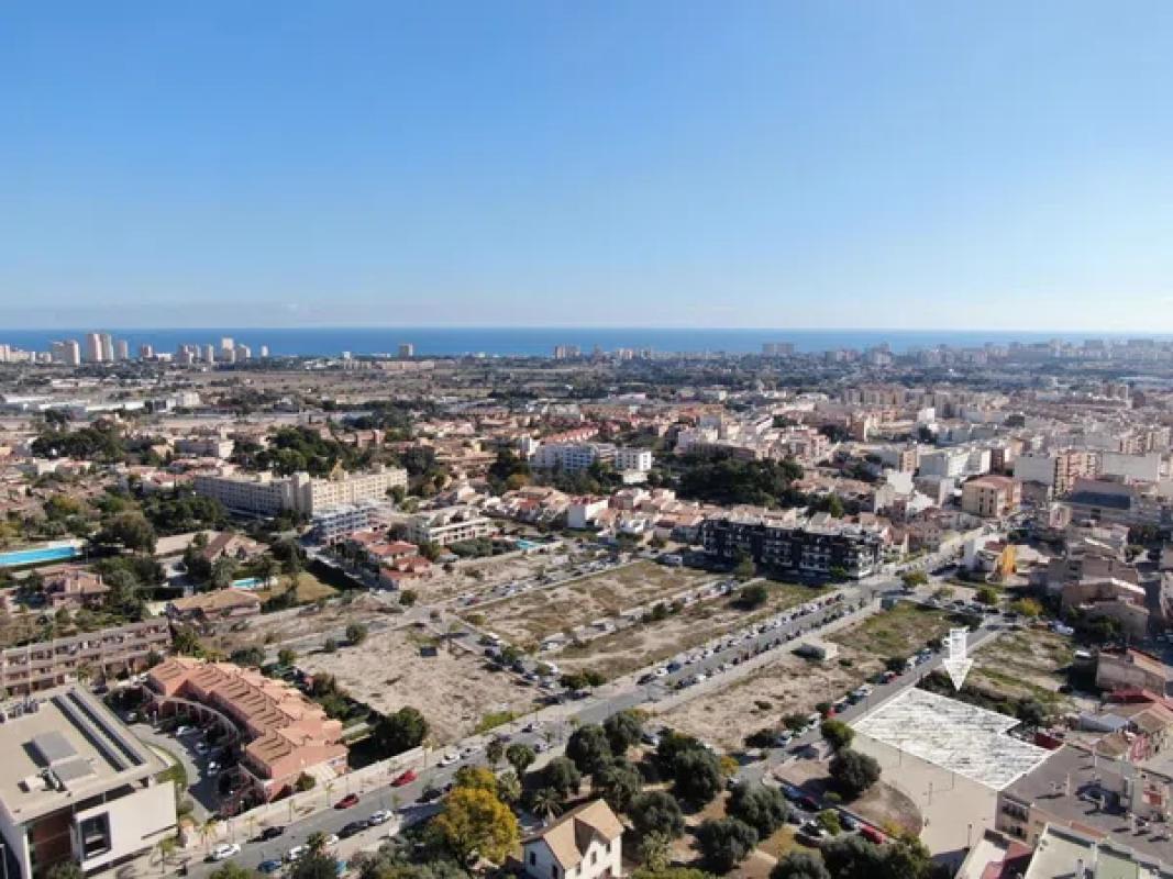 Terreno en venta en Alicante / Alacant, Alicante photo 4