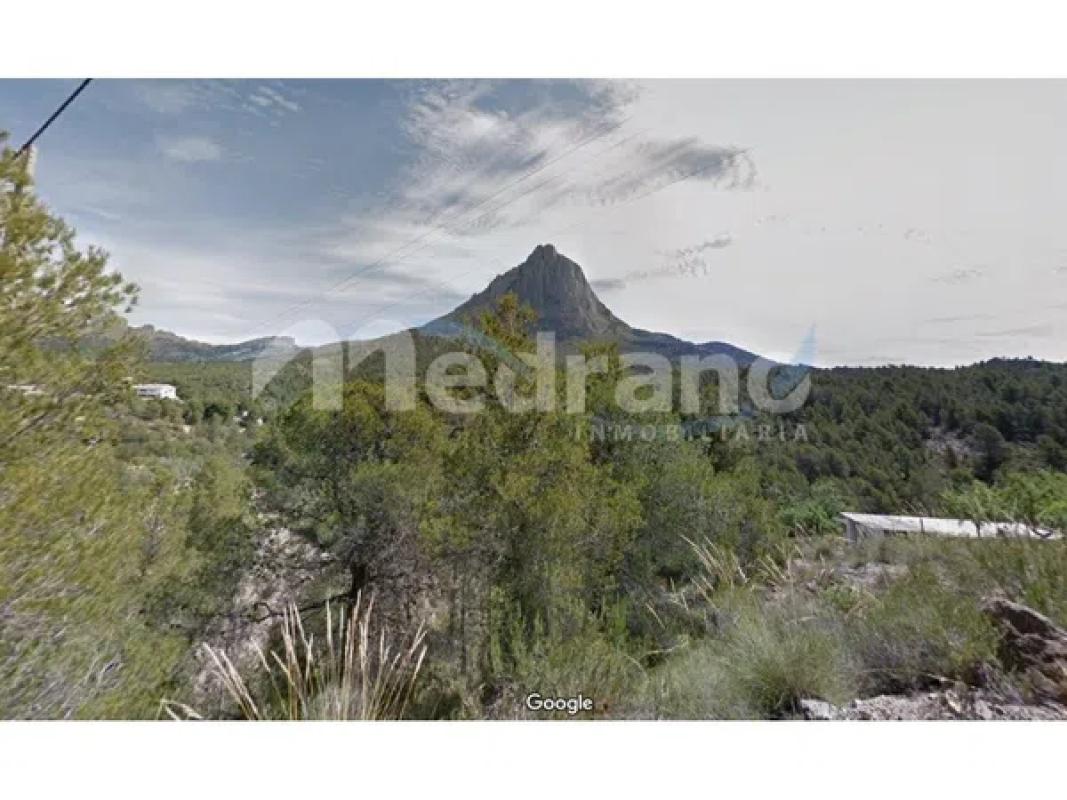 Terreno en venta en Finestrat, Alicante photo 1