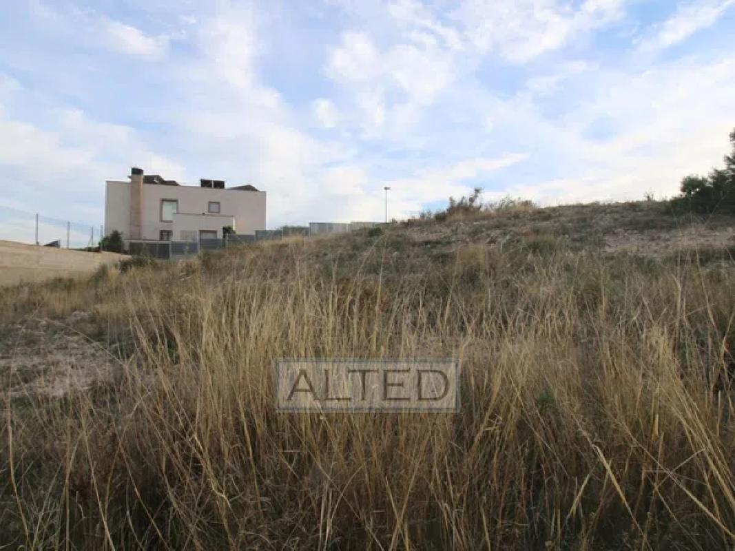 Terreno en venta en Mutxamel, Alicante photo 1