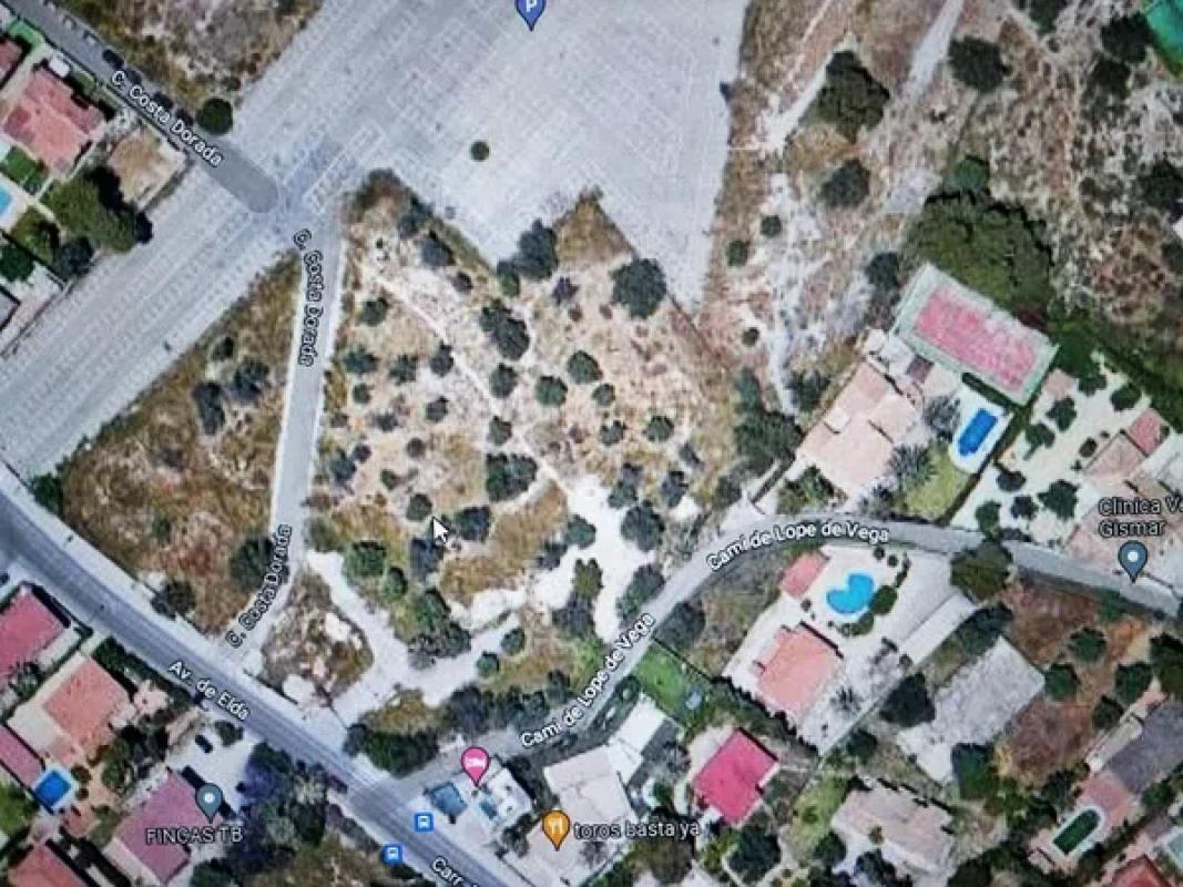 Terreno en venta en El Campello, Alicante photo 2