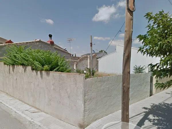 Terreno en calle Fuente Chopo, 1 photo