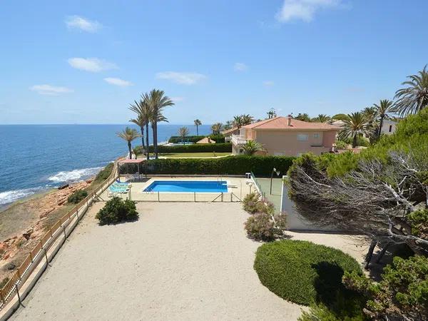 Terreno en Barrio Cabo Roig photo 1