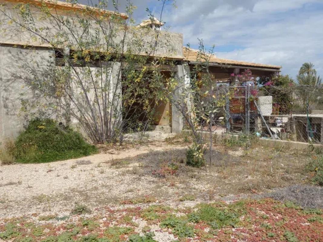 Terreno en venta en Elche / Elx, Alicante photo 1