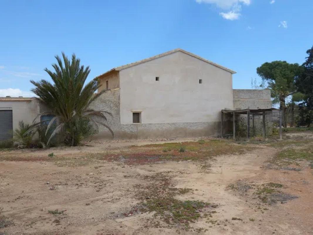 Terreno en venta en Elche / Elx, Alicante photo 2