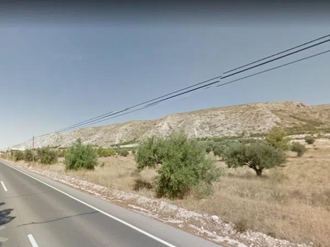 Terreno en venta en Villena, Alicante photo 1