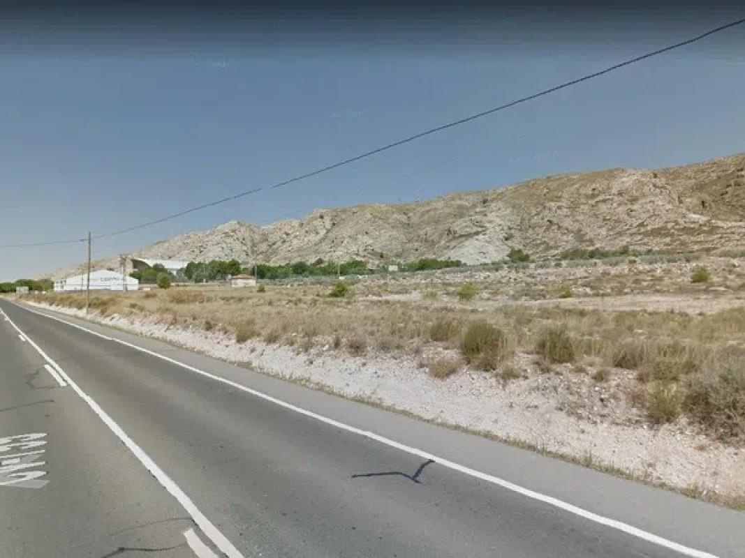 Terreno en venta en Villena, Alicante photo 4