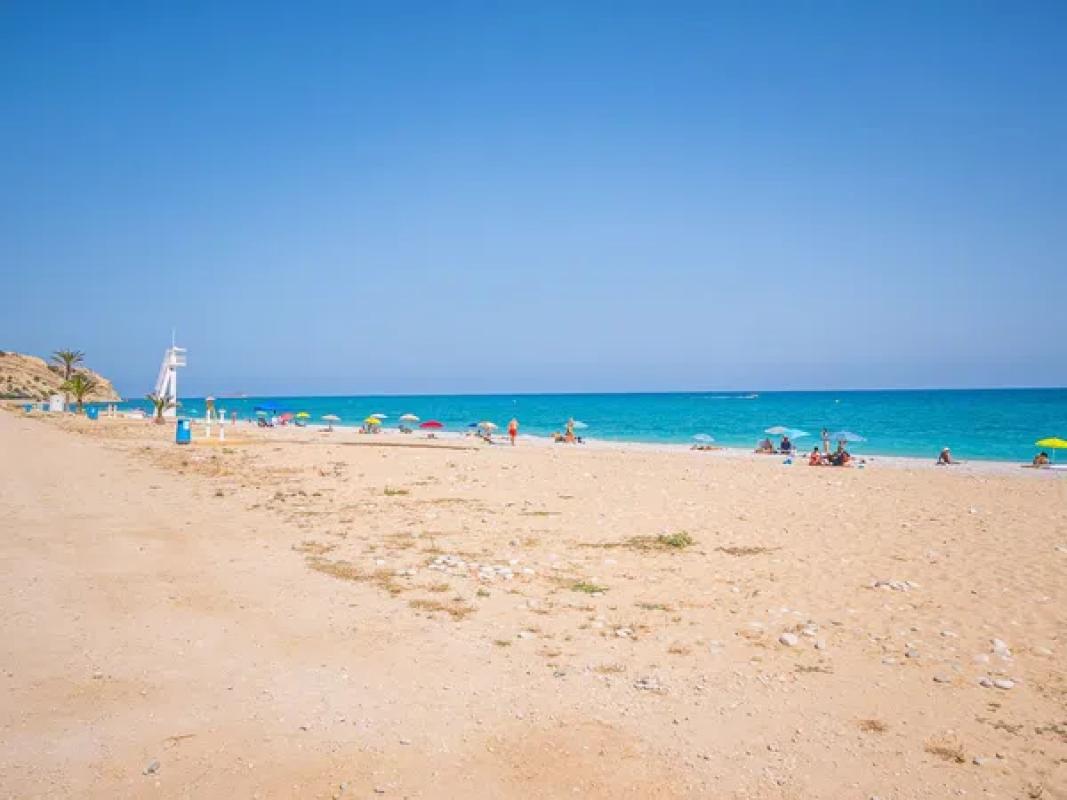 Terreno en venta en La Villajoyosa / Vila Joiosa, Alicante photo 1