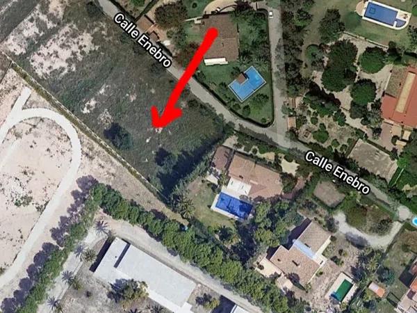 Terreno en calle Enebro, 9 photo 2
