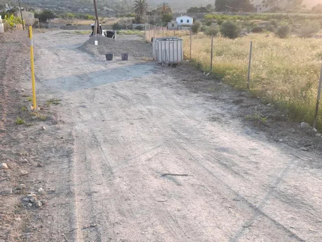 Участок земли на продажу в Ла Виллахойоса / Вила Хойоса, Аликанте photo 1
