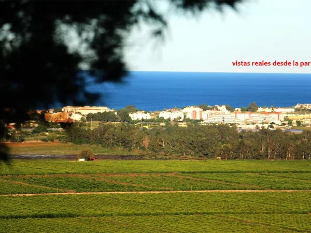 Terreno en venta en Denia, Alicante photo 1
