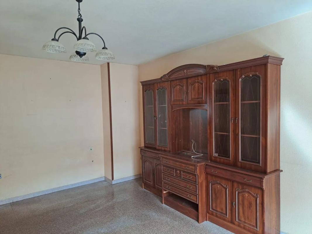 Sale of apartment in Calle San Isidro, Villena
photo 1