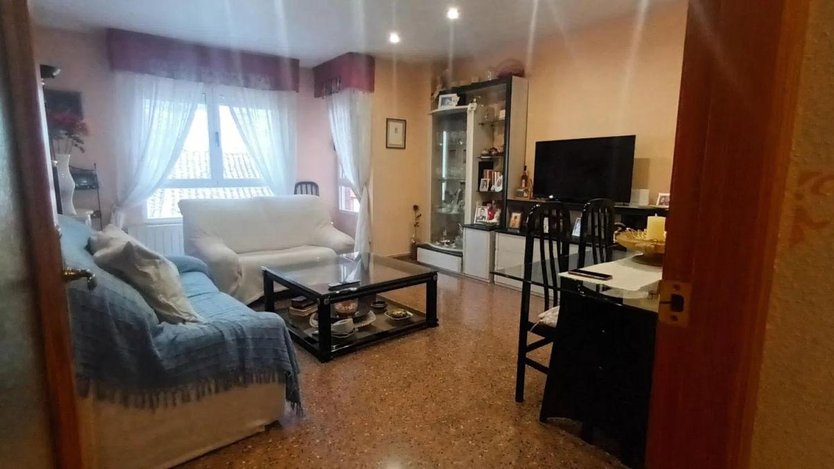 Sale of apartment in El Carril - Paseo de Chapi, Villena
photo 1