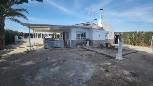Chalet independiente en venta en Las Virtudes, Villena photo 1