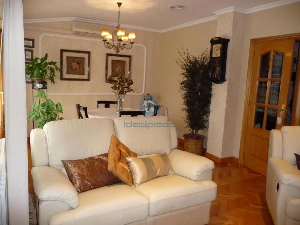 Penthouse for sale in  Polígono Mercado Abastos, Villena photo 2