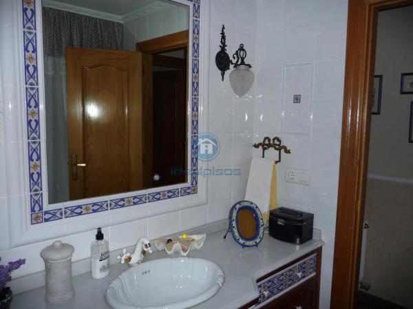 Penthouse for sale in  Polígono Mercado Abastos, Villena photo 4