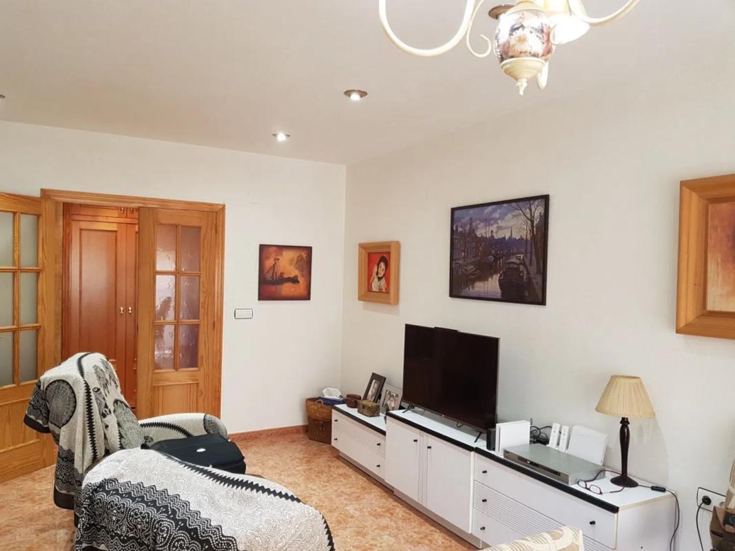 Sale of apartment in El Carril - Paseo de Chapi, Villena
 photo 3
