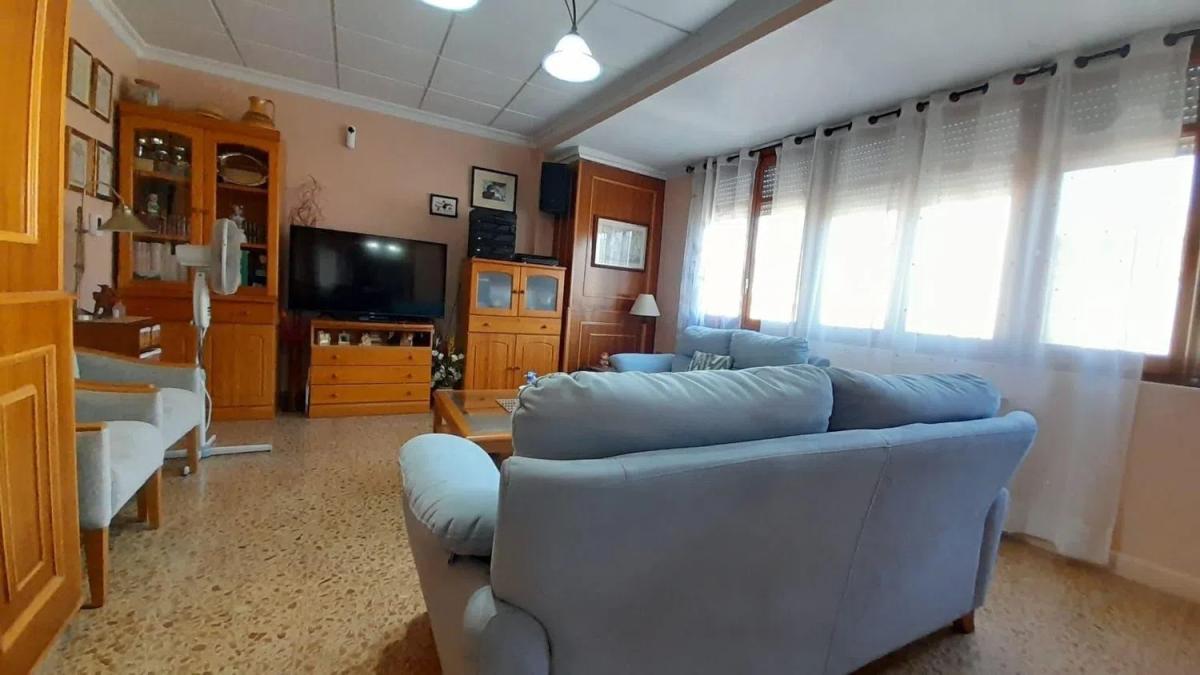 Sale of apartment in Las Cruces, Villena
 photo 3