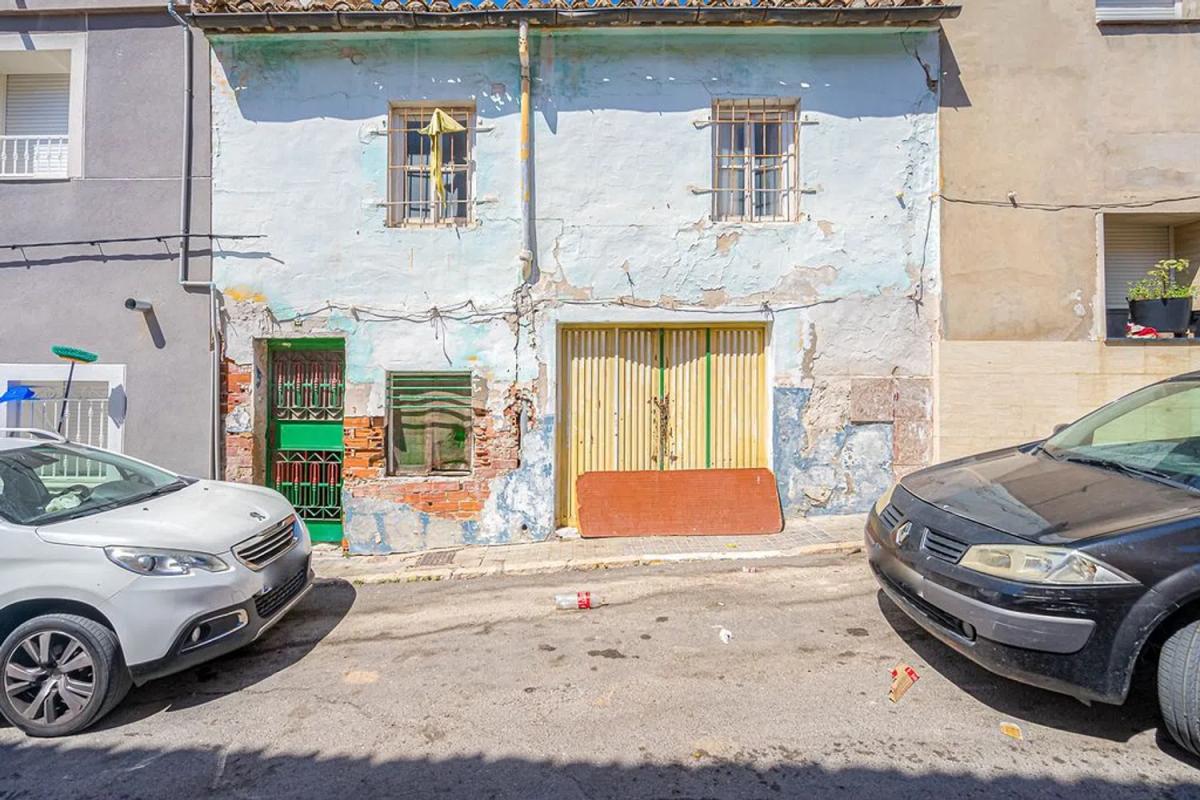 Propiedades en venta y alquiler en España photo 1
