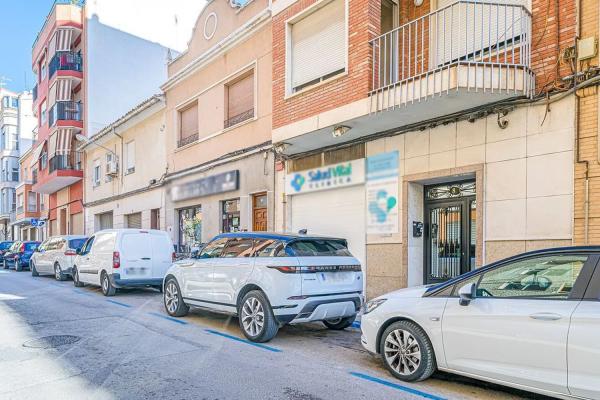 Apartment for sale in Calle Escultor Navarro Santafé, Villena thumbnail 1