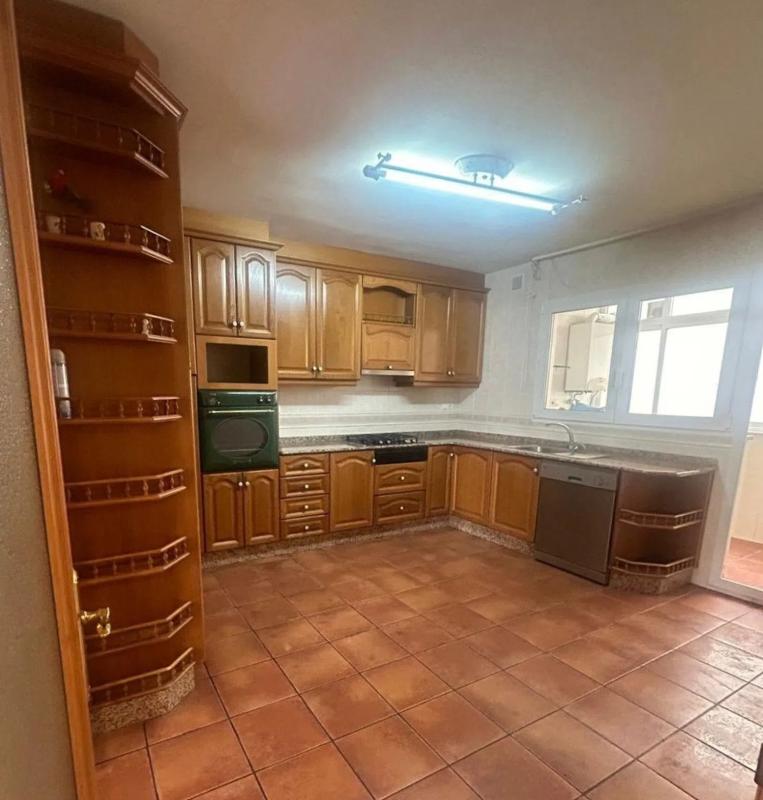 Sale of apartment in El Carril - Paseo de Chapi, Villena
 photo 5